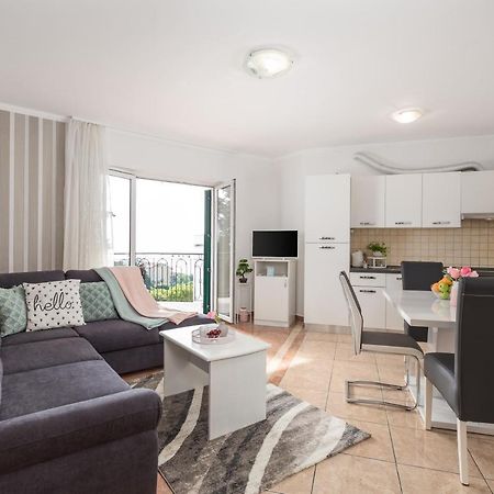 Summer Breeze Apartment With A Pool Opatija Extérieur photo