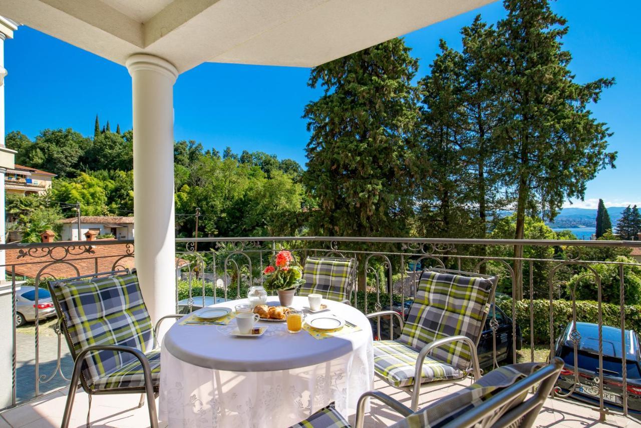 Summer Breeze Apartment With A Pool Opatija Extérieur photo