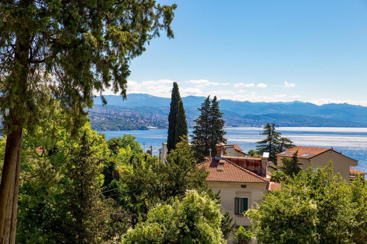 Summer Breeze Apartment With A Pool Opatija Extérieur photo